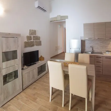 Domus 3*