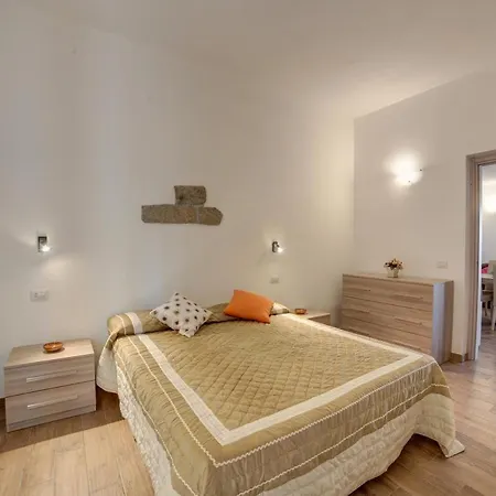 Domus 3* אולביה