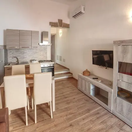 Domus 3* אולביה
