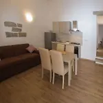 Domus 4* אולביה