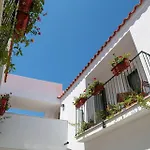 بيت ضيافة Domus