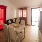 בית הארחה Domus 4*