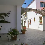 Domus 4* أولبيا