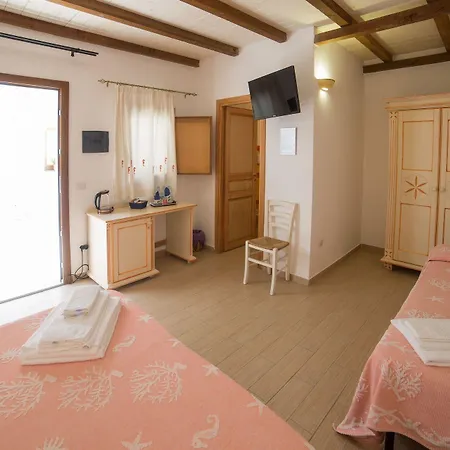 Domus Πανσιόν 3*