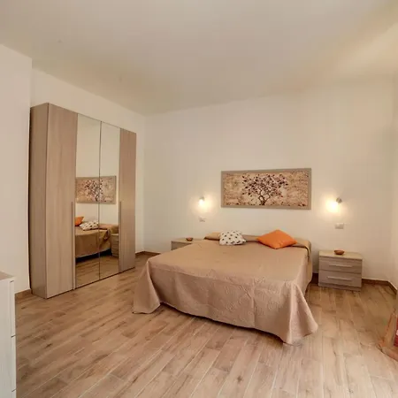 Domus Affittacamere 3*