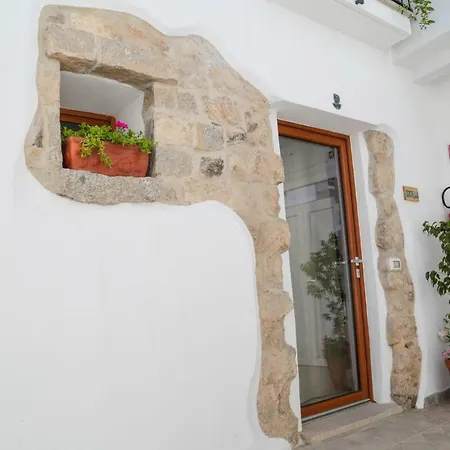Domus Πανσιόν Όλμπια