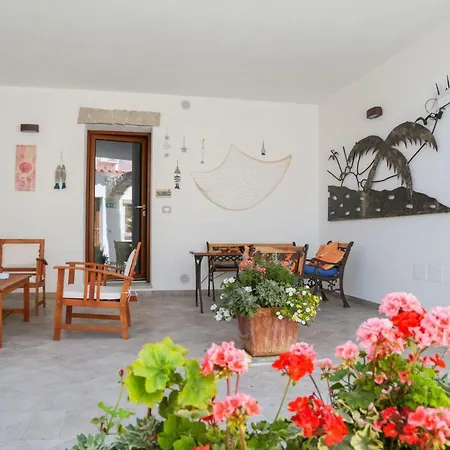 Domus 3* أولبيا